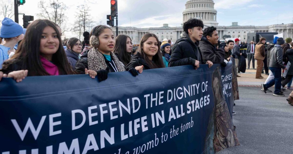 Roundup story: March for Life rallies thousands to build culture of life as political cracks emerge